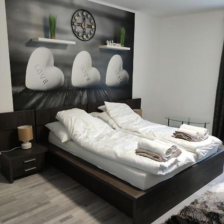 Freedom-Fehervar Apartman Székesfehérvár 외부 사진