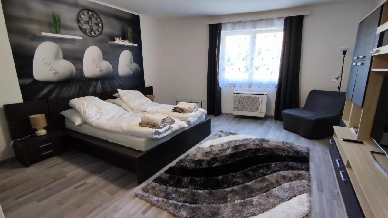 Freedom-Fehervar Apartman Székesfehérvár 외부 사진