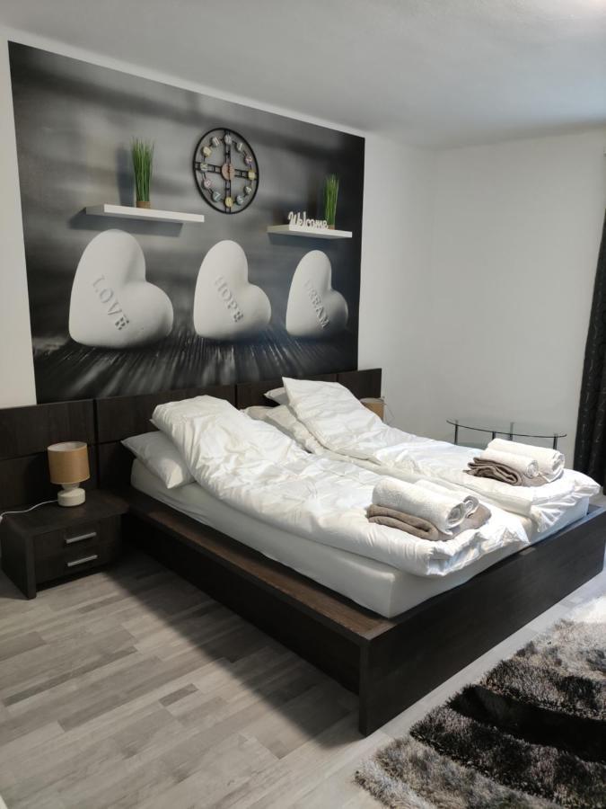 Freedom-Fehervar Apartman Székesfehérvár 외부 사진